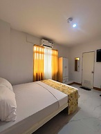 Legends Hotel & Restaurant