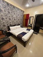 Hotel Orchid Inn