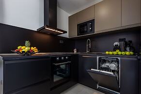 Exquisite Prestige Luxury Apartments With Shared Pool