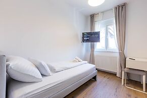 Exquisite Prestige Luxury Apartments With Shared Pool