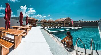 EBS Hostel Phuket, Kata Beach