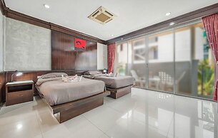 EBS Hostel Phuket, Kata Beach