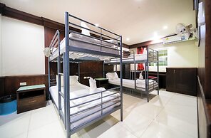 EBS Hostel Phuket, Kata Beach
