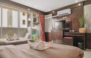 EBS Hostel Phuket, Kata Beach
