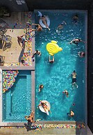 EBS Hostel Phuket, Kata Beach