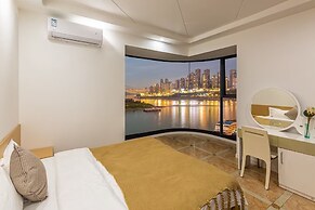 Nuanyu Apartment with River View & Drone Show View