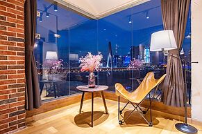 Nuanyu Apartment with River View & Drone Show View