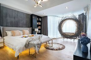 Nuanyu Apartment with River View & Drone Show View