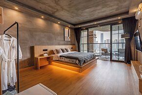 Nuanyu Apartment with River View & Drone Show View