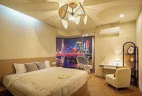 Nuanyu Apartment with River View & Drone Show View