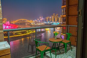 Nuanyu Apartment with River View & Drone Show View