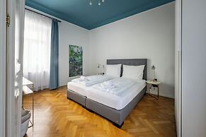 Roksoxhome Designer Boutique Apartment