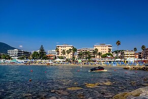 Miramare LUX Apartments