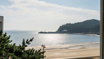 Taean Maumsokui Jip Pension