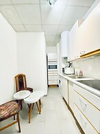 Sweet 3BR Apt in a Quiet Neighborhood