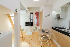 Zenith Shinjuku Hinoki by Tranova