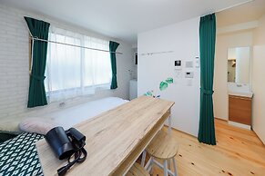 Zenith Shinjuku Hinoki by Tranova
