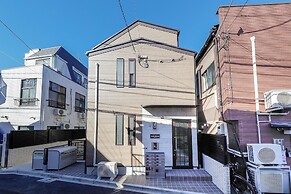 Zenith Shinjuku Hinoki by Tranova