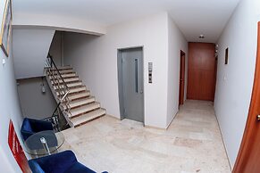 HOTEL ENA