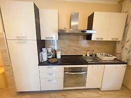 Apartment Combaj 2