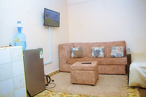 Airport Transit Studio Apartments