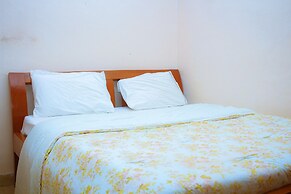 Airport Transit Studio Apartments