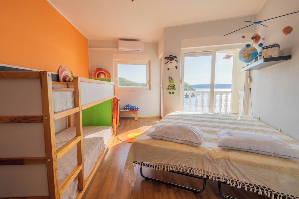 Apartment Ahel