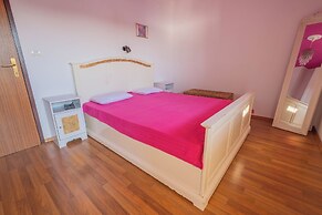 Apartment Ahel