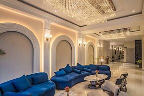 Apartment in Mohali With Rooftop Pool