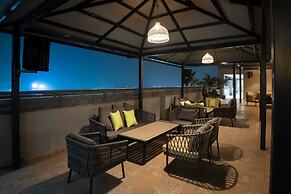 Apartment in Mohali With Rooftop Pool