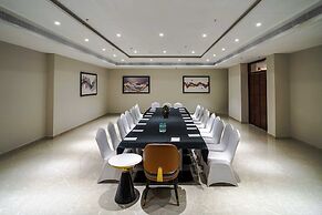 Apartment in Mohali With Rooftop Pool