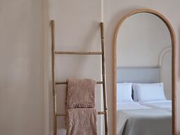 Salt Suites Paros
