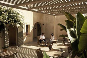 Salt Suites Paros