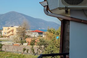 River Hotel