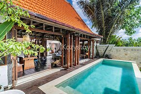 Dewandaru Villa by Kozystay - Canggu