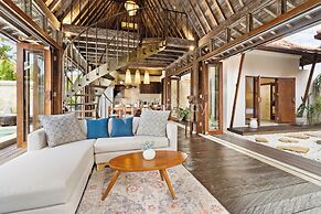 Dewandaru Villa by Kozystay - Canggu