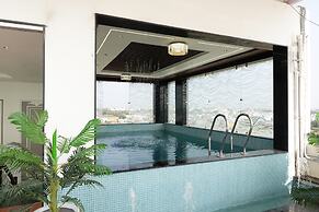 The Crown Leela