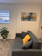 Hull 1-bed Apt, Sleeps 4 With Wi-fi