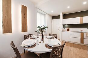 Rafael White Home
