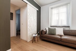 Rafael White Home