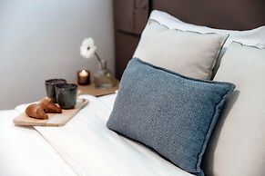 Rafael White Home