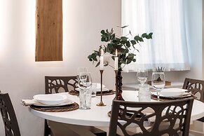 Rafael White Home