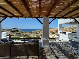 Seaside Villa- Island Living Paros-