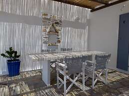 Seaside Villa- Island Living Paros-