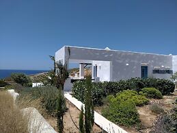 Seaside Villa- Island Living Paros-