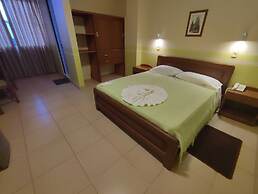 JR HOTEL