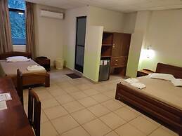 JR HOTEL