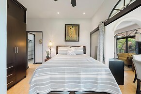 Suite 4 - Sloth Pool&Beach 3 BR Condo