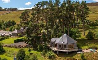 Dalnoid Cottages & Treehouses