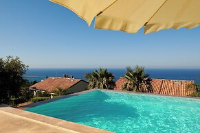 Stunning Tower, With Infinity Pool in Sicily